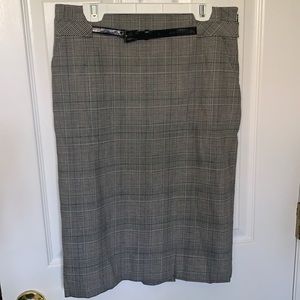ANN TAYLOR Career Classic Herringbone Pencil skirt Black & white faux belt front